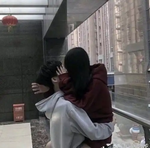 边听歌边写作业的学生,八成是这3种人,说中可别翻脸哟