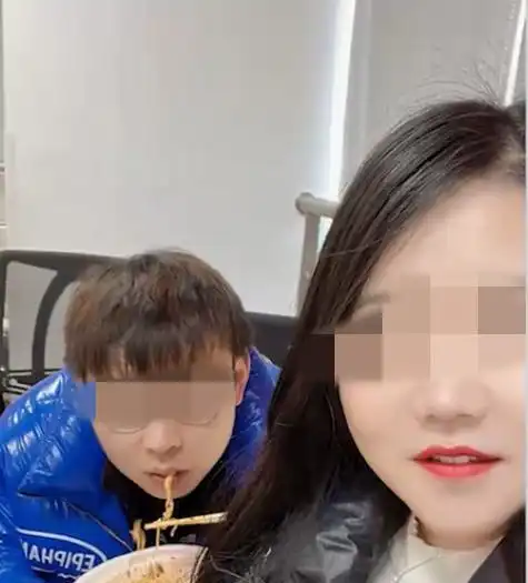  上海一男子隔离时和女同事朝夕相处似情侣,网友不结婚很难收场