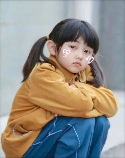  张子枫焉栩嘉恋爱妹妹是初恋男方情史多,小情侣被跟拍6个月