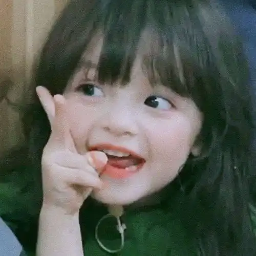  在考虑换头像,但是又舍不得我的冢不二