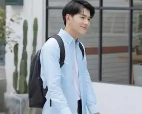  登qq时,登录界面小情侣你注意了吗网友难怪觉得很眼熟