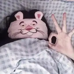 头像壁纸你一听风,就爱傻笑