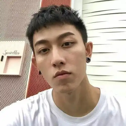  壁纸屏蔽了父母的朋友圈还有谁看