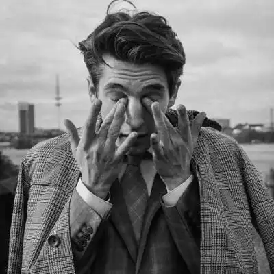  黑白霸气男生微信54