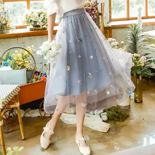  时尚气质的裙子,舒适亲肤,穿起来青春减龄