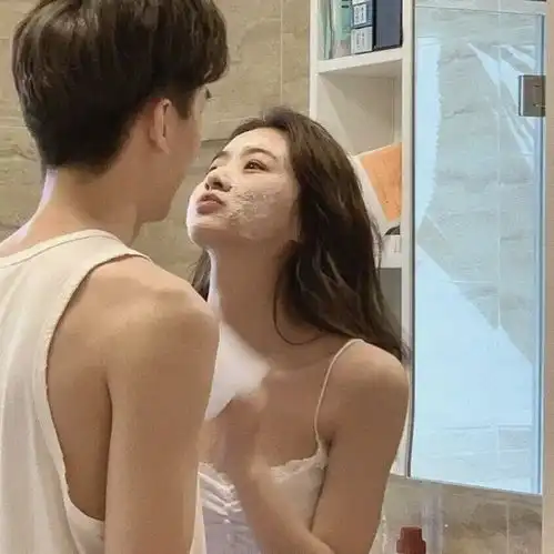  要开开心心你迟早是别人的小宝藏情侣头像