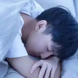  愿你走出半生归来仍是少年.