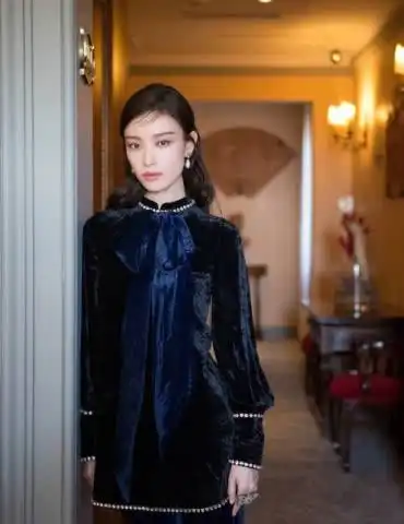 娱乐圈衬托对方美貌的好闺蜜,ab就算被粉丝吹上天,有什么资格跟倪妮比