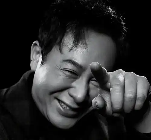  知名编剧汪海林力挺张译获白玉兰奖,评论区网友为张颂文鸣不平