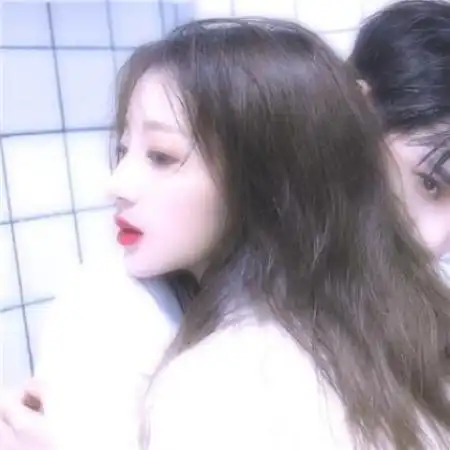  唯美浪漫情侣头像一对,孤独寂寞在夜里想你