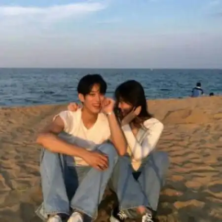  一男一女少了你我真的不快乐