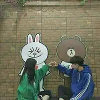  好几种风格的情侣头像,有数学公式的有穿运动服的