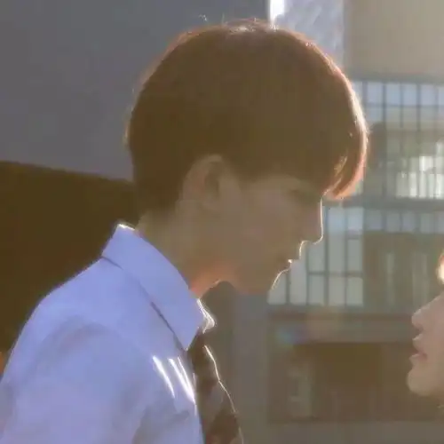  快存张继科景甜被曝换情侣头像了,秀恩爱就要天天不重样