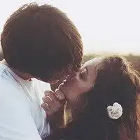  黑白拥吻图片微信头像图片大全