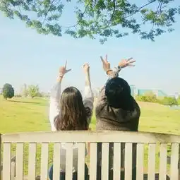  情侣旅行这样拍合照,甜到齁