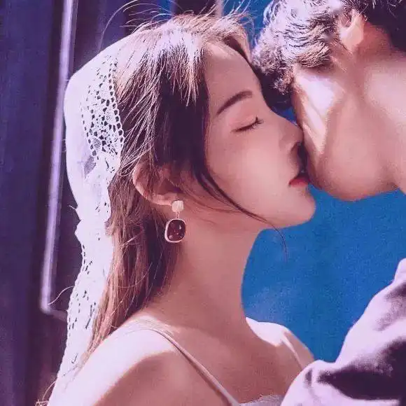  超甜的情侣头像