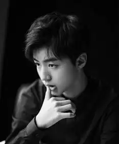  周杰伦二胎王俊凯男人照,爱豆们都怎么过情人节