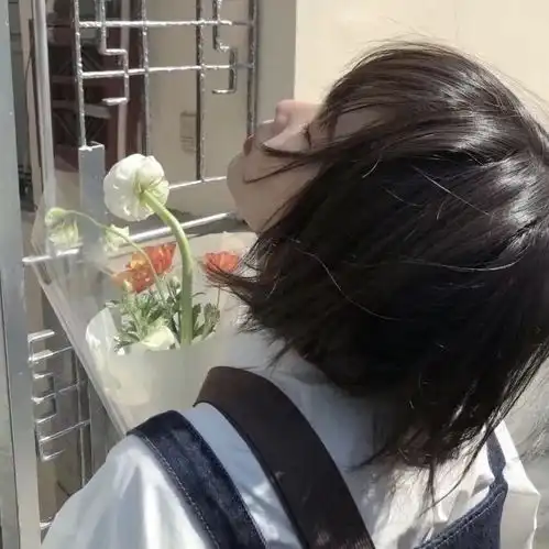  氛围感女头生活不是林黛玉不会因为忧伤而风情万种