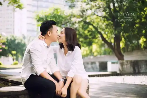  东莞这家店疯了只要是情侣,就免费帮你们拍超好看的情侣照