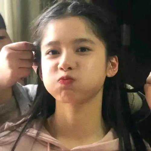  从没见过娱乐圈有一位女明星的照片这么适合当头像,好看果然吃香