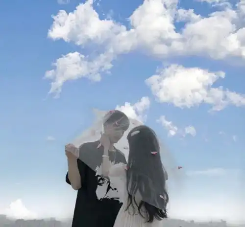  杨清柠穿高叉旗袍化身军阀太太,谁注意毛宸宸的腿了我酸了