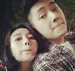  洋溢青春的情侣图片多远的距离我们也要在一起