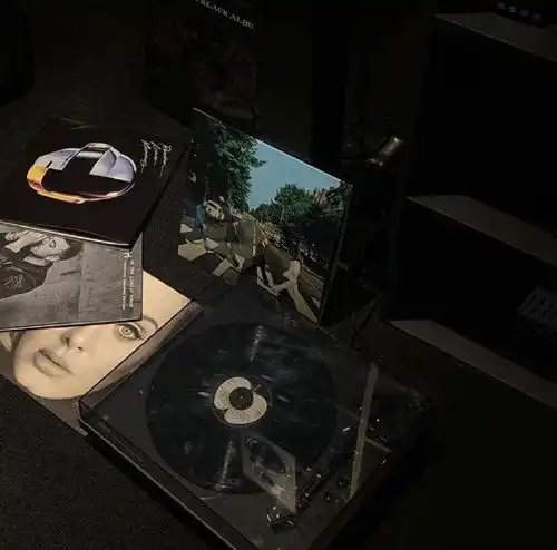  可是啊我喜欢的男孩子他去喜欢别的女孩子了