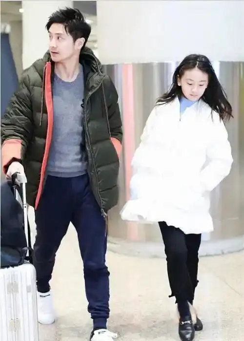  霍建华女儿2岁,杨幂女儿5岁,网友明星子女长得太快