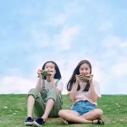 侧面闺蜜头像,或者是下半身的