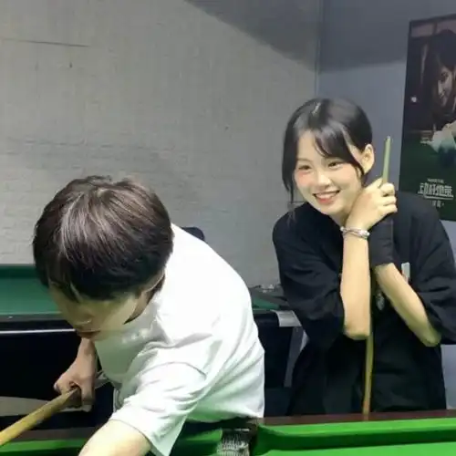  情侣头像小孩不会哭恋爱不会输