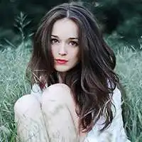 微信头像图片森林美女微信头像图片大全