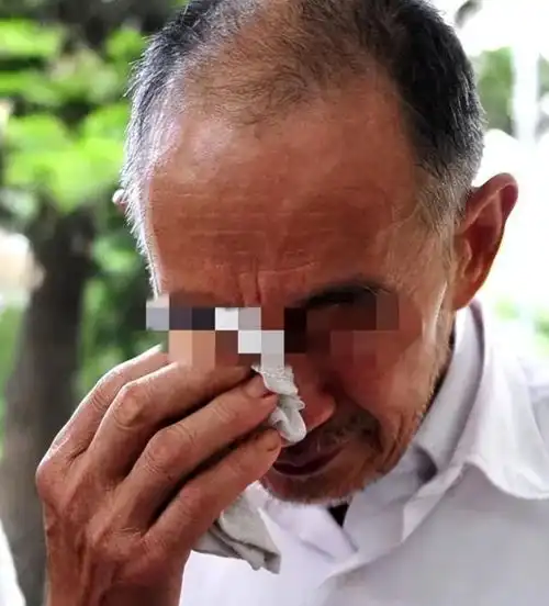  辽宁农民给自己做棺材,被罚54000,怒道信不信我现在就躺进去