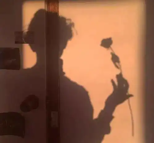  因为无奈而开始的同居关系,真实故事令人肝肠痛断