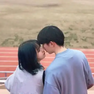  晚上关灯后,男票若有这3动作,摆明爱你入骨,赶紧滚去民政局