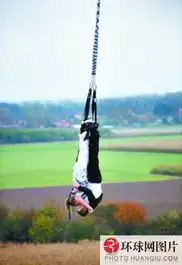  世上最令人震撼的亲吻小情侣148个世博场馆前热吻