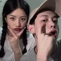  qq头像情侣两人一张图情侣头像两个人在一起图片一张