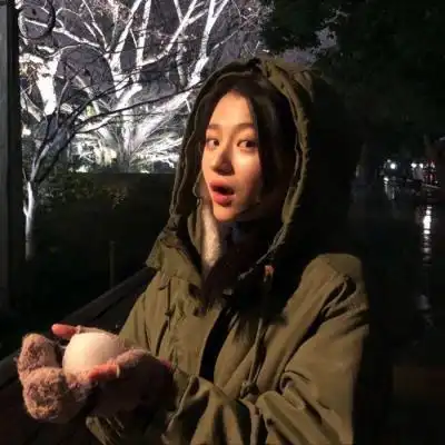  学生党情侣头像真人彼此努力改变着自己