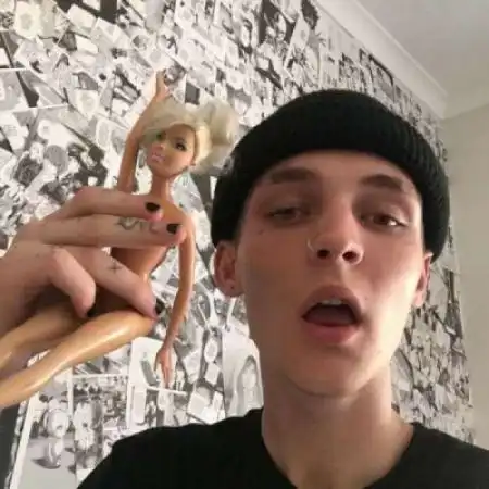  超拽的欧美风气质男头像要多嚣张就多嚣张