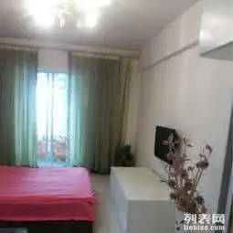  丹尼斯楼上情侣大床房,日租,月租,暖气开放