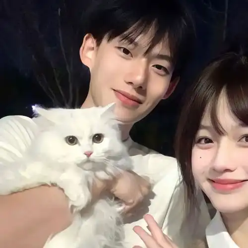  2023最新亲昵温馨真人情侣头像