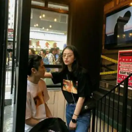  超拽的情侣头像一男一女傲气长在骨子里