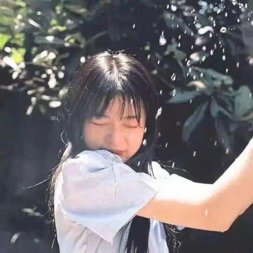 女生头像琉璃