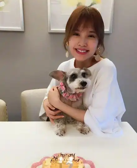 走进杨丞琳在台湾的家,平时是很节俭的人,家里洗碗机也舍不得买