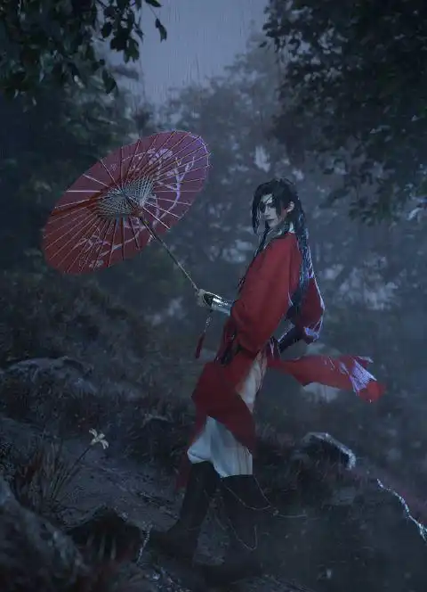  吉星高照选角离谱,翟潇闻毫无谢怜神韵,张凌赫的花城更糟心