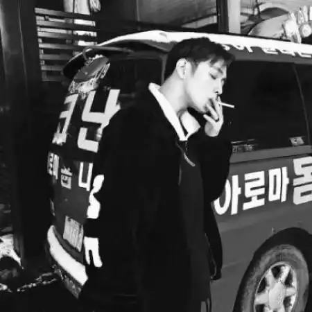  男生头像黑白冷酷帅气真人,帅这么魅惑人心