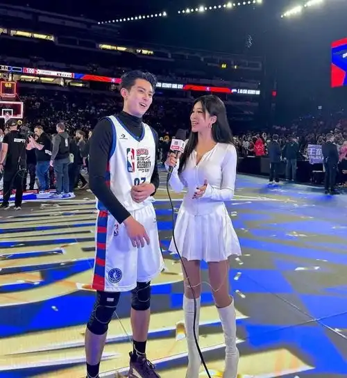  王鹤棣闪耀nba全明星周末,男篮靠娱乐明星撑场面,男足则靠裁判