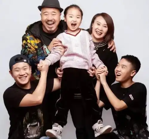  王小利儿子曝大瓜辱骂继母是妲己,继母姐姐直播揭开王亮真面目