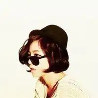  带狐狸面具的短发女微信头像图片大全