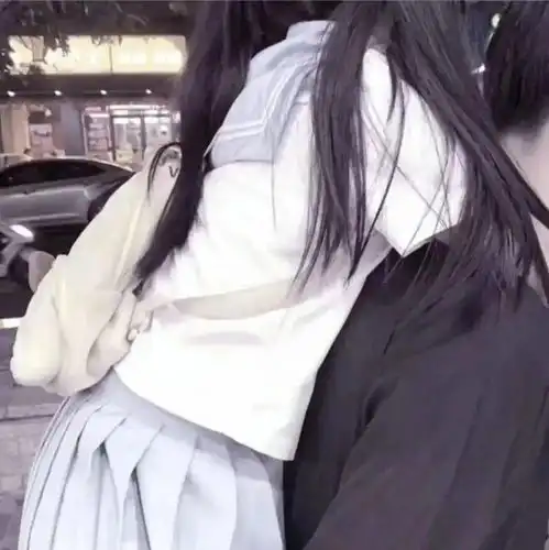  头像如果你经济独立见识过世界就不会纠结于一个男孩爱不爱你