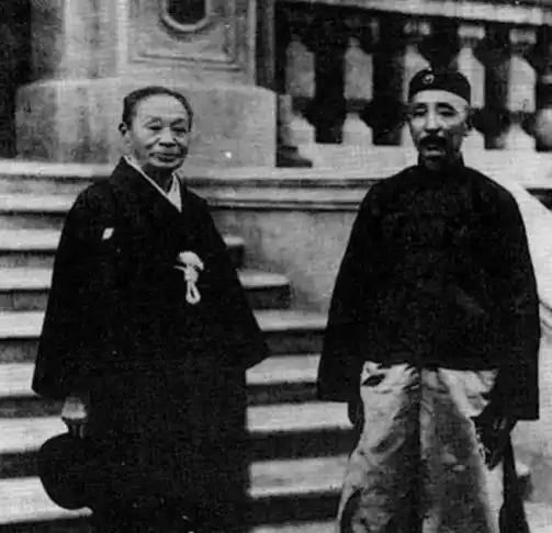  民国军阀的那些谜之行为韩复榘的演讲变相声,张宗昌的诗笑死人